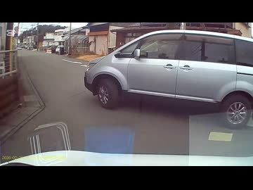 ホモと見るどっちが悪いのか分かりにくい交通トラブル