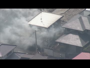 「爆発して燃えている」2階建て住宅が全焼　焼け跡から女性の遺体　住人の80代女性と連絡取れず　福岡市東区