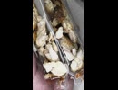 462円24銭のセブンイレブンの藻塩使用の炭火焼鳥を切りました。　#セブンイレブン　#炭火焼鳥