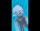 プールに浮かぶ恐山を眺めるだけのゲーム