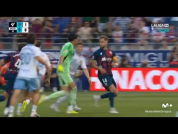 ホモと見るレッドカード食らった瞬間にキチゲ開放するサッカー選手