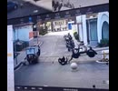 ホモと見る同時に転んだ3人警備員