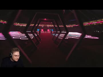 ホモと見るゲーム大会中に墜落するドローン