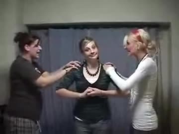 mosi mosi keidesu?