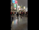 『NextForeign』 新宿駅東口広場のラッパー 2025年10月26日19時54分
