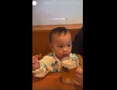 赤ちゃんがビールを