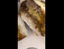 松屋の溢れる3種の濃厚チーズINハンバーグを切りました。　#松屋　#ハンバーグ　#チーズ