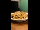 【ワシワシ麺にしたらウマそうやない？】バカルボナーラを作る、妻のしもべ