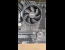 マザーボードに大量の埃がついている...（状況詳細）