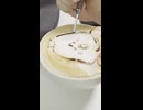 茸谷きの子先生のインチキ霊能者さんのファンアートをラテアートで