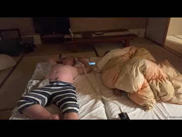 睡眠時無呼吸症候群のジンギスカンが CPAP（シーパップ）を着用して入眠 → 途中でCPAP（シーパップ）を外してしまう