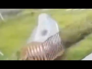 ホモと見るベッドのまま吹き飛ばされる幼女先輩