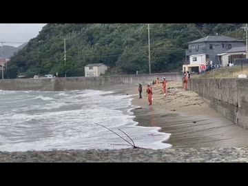 防波堤から海に飛び込んだ19歳男子大学生が行方不明　ほか2人も溺れるがサーファーが救助　アルバイト先の同僚で集まりバーベキュー中に…福岡・岡垣町