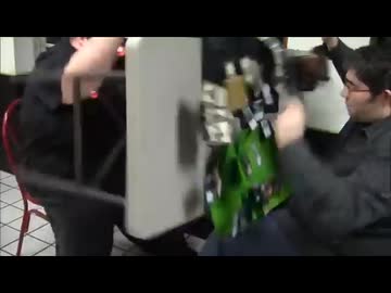 ホモと見る負けてテーブルをひっくり返すカードゲーマー