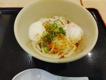 とろ玉ぶっかけうどん　まだ少し咳が出るので