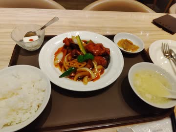 念願の鶏唐揚黒酢炒め　咳風退散