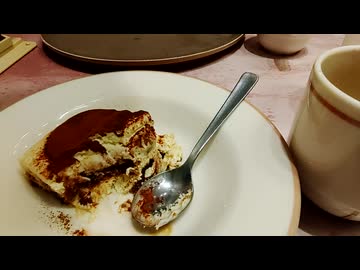 ティラミス食べながらのゴイム死語るのってちょい不謹慎だったかなと　バージョン1