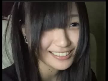 未定ちゃん　幼少期のわんぱくでかわいい画像を見せる♡