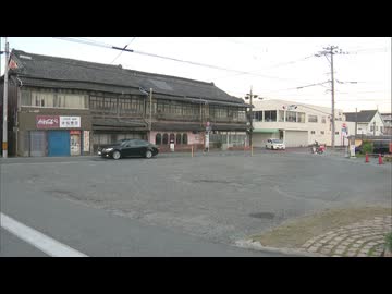 Ｕターン中の車から女性転落　意識不明の重体　久留米市