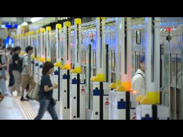 公立高校講師の男（66）を現行犯逮捕　駅で靴に小型カメラ、スカートの中を盗撮しようとしたか　福岡