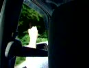車の窓から手を出してみる