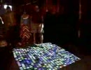 動くダンスフロアー