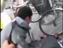 【ガチ】街中でレ○プ！現行犯逮捕の一部始終